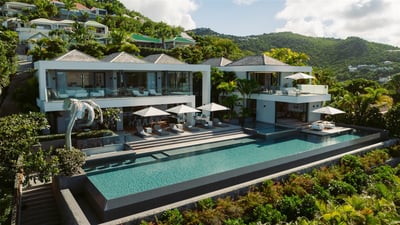 Luxury Villa Photo #3
