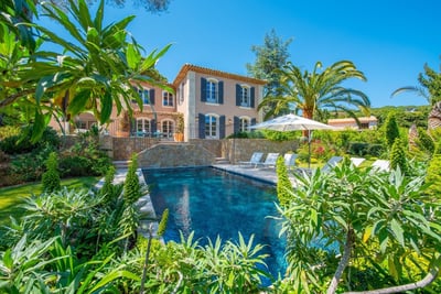 Luxury Villa Photo #2
