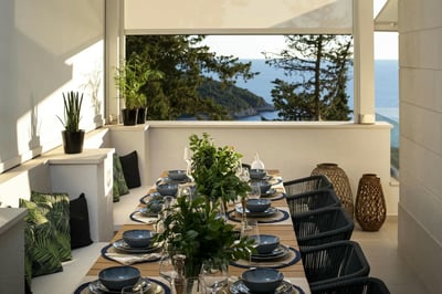 Luxury Villa Photo #18