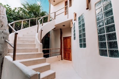 Luxury Villa Photo #25