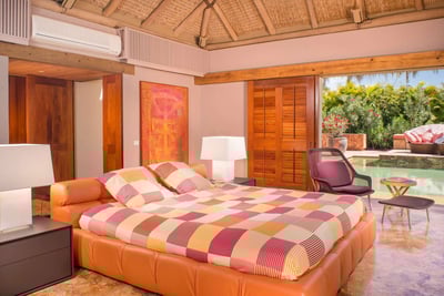 Luxury Villa Photo #11