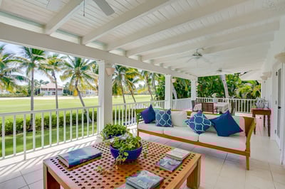 Luxury Villa Photo #26