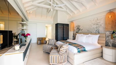 Luxury Villa Photo #36