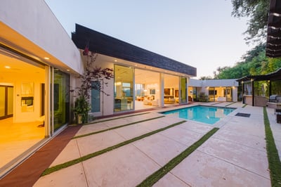 Luxury Villa Photo #17