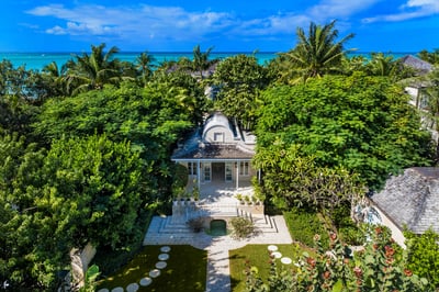 Luxury Villa Photo #11