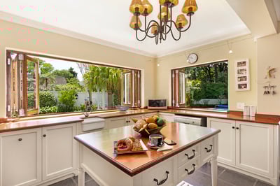 Luxury Villa Photo #17