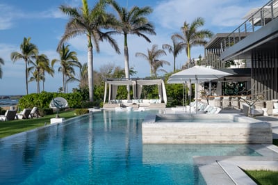 Luxury Villa Photo #10