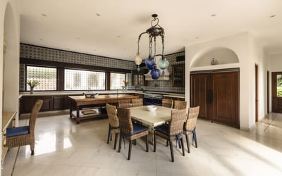 Luxury Villa Photo #33