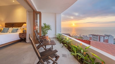 Luxury Villa Photo #46