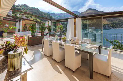 Luxury Villa Photo #33