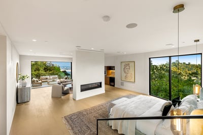 Luxury Villa Photo #39