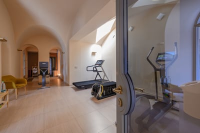 Luxury Villa Photo #32