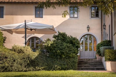 Luxury Villa Photo #6