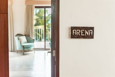 Luxury Villa Photo #32