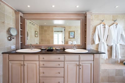 Luxury Villa Photo #30