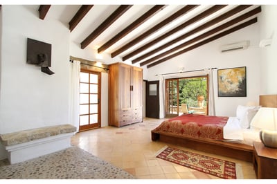 Luxury Villa Photo #20