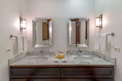 Luxury Villa Photo #26