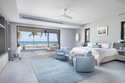 Luxury Villa Photo #31