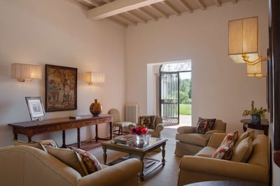 Luxury Villa Photo #6