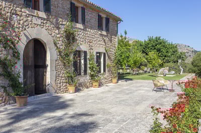 Luxury Villa Photo #13