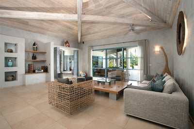 Luxury Villa Photo #17
