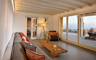 Luxury Villa Photo #15