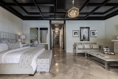 Luxury Villa Photo #69