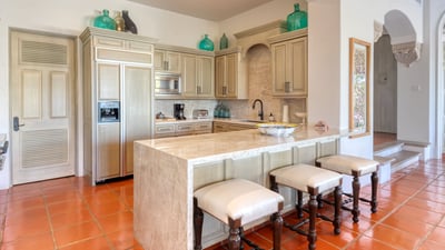 Luxury Villa Photo #23