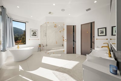 Luxury Villa Photo #43