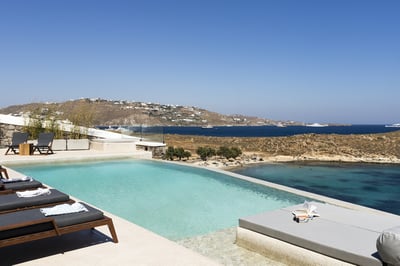 Luxury Villa Photo #5