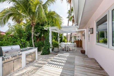 Luxury Villa Photo #6