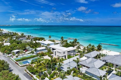 Luxury Villa Photo #43