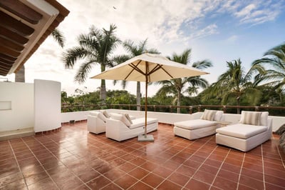 Luxury Villa Photo #19