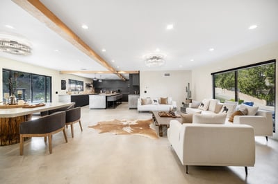 Luxury Villa Photo #9