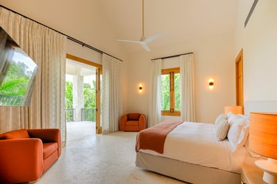 Luxury Villa Photo #31