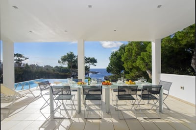 Luxury Villa Photo #8