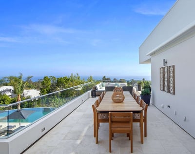 Luxury Villa Photo #3