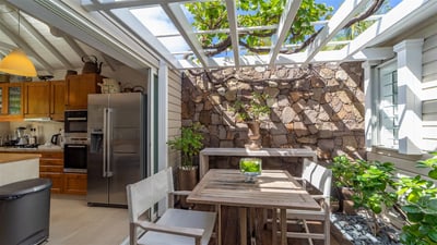 Kitchen & Dining Area