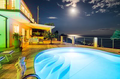 Luxury Villa Photo #3