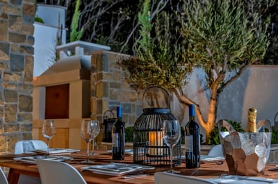 Luxury Villa Photo #18