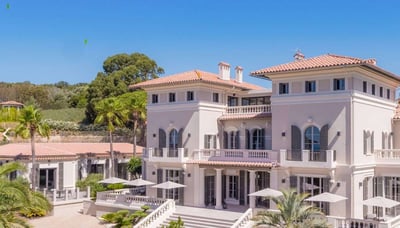 Luxury Villa Photo #4