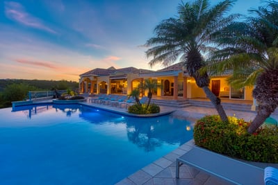 Luxury Villa Photo #10