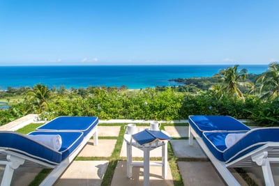 Luxury Villa Photo #4