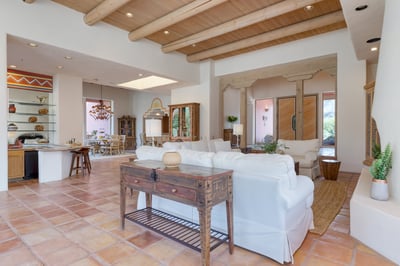 Luxury Villa Photo #58