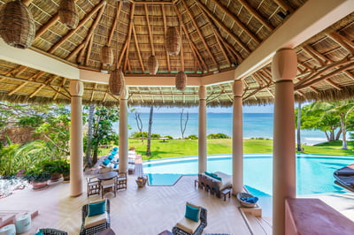 Luxury Villa Photo #14