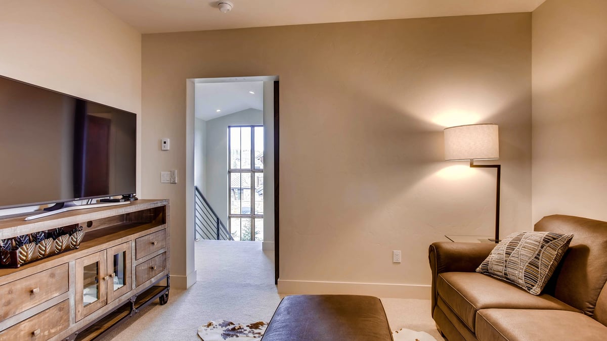 River Song at the Shores