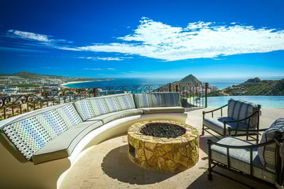 Luxury Villa Photo #8