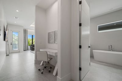 Luxury Villa Photo #48