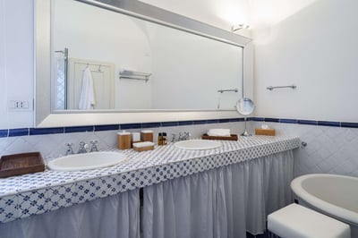 Luxury Villa Photo #82