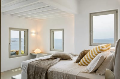 Luxury Villa Photo #38